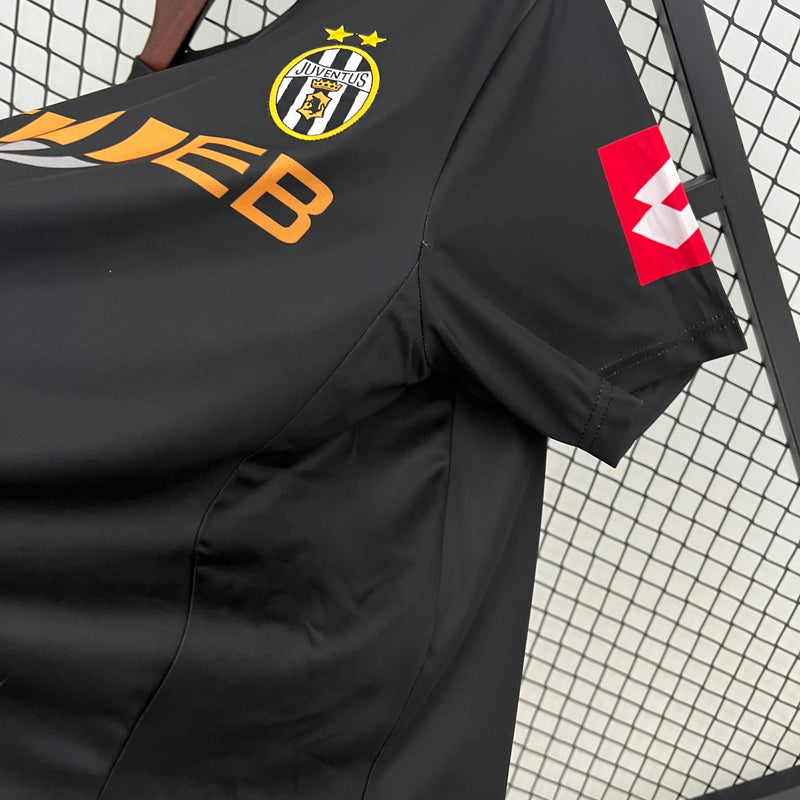 CAMISA JUVENTUS RETRÔ AWAY 01/02
