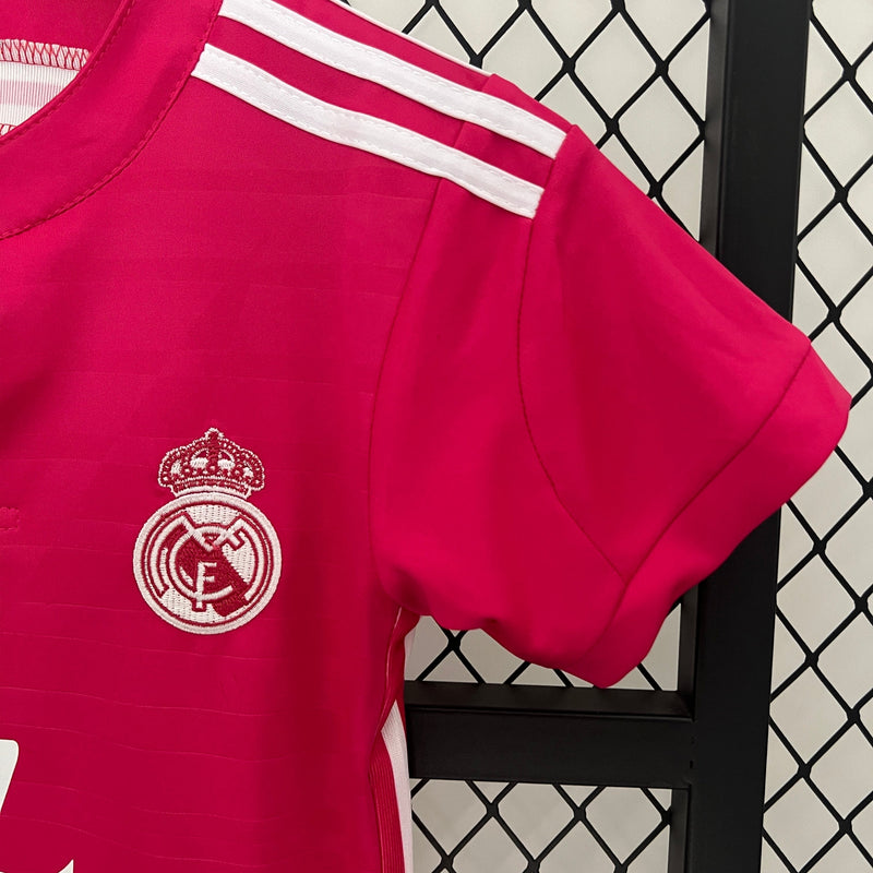 KIT INFANTIL RETRÔ REAL MADRID AWAY 14/15