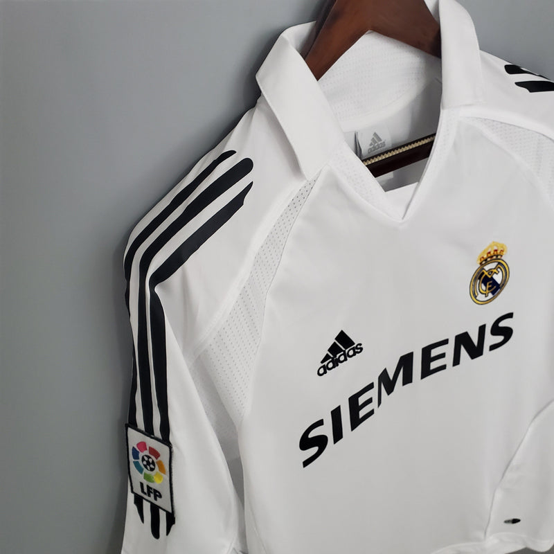 CAMISA RETRÔ REAL MADRID HOME 05/06