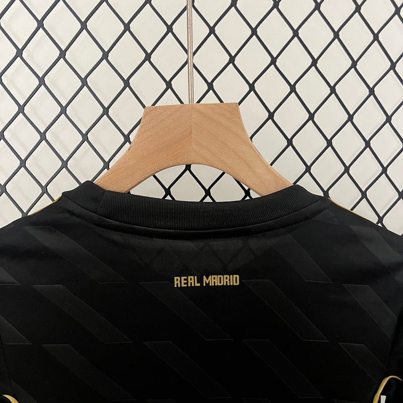 KIT INFANTIL RETRÔ REAL MADRID AWAY 11/12