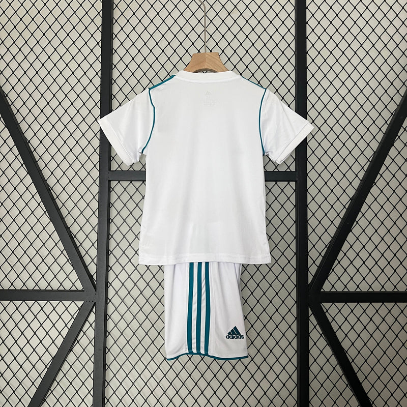 KIT INFANTIL RETRÔ REAL MADRID HOME 17/18