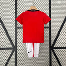 KIT INFANTIL RETRÔ MANCHESTER UNITED HOME 09/10