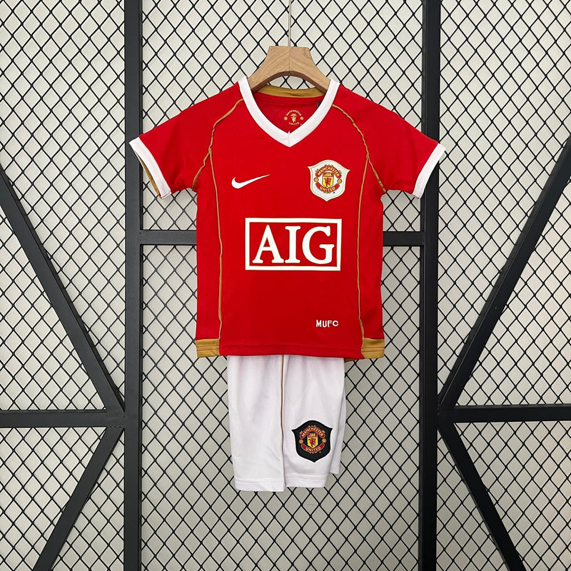 KIT INFANTIL RETRÔ MANCHESTER UNITED HOME 06/07