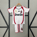KIT INFANTIL RETRÔ MILAN AWAY 06/07