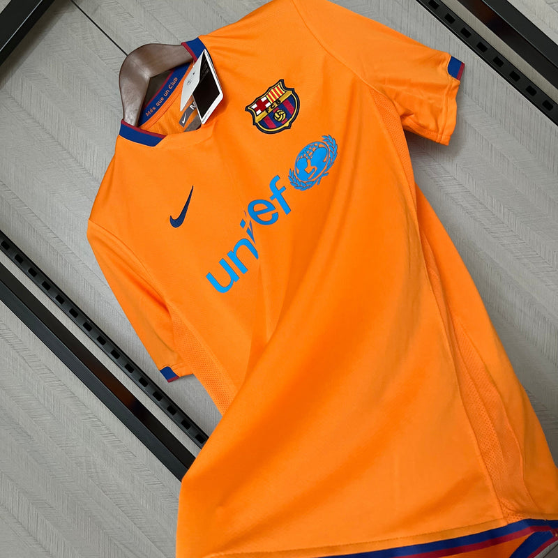 CAMISA RETRÔ BARCELONA AWAY 06/07