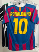 Camisa Retrô FC Barcelona 2005/06 Titular Edição Chmapions League