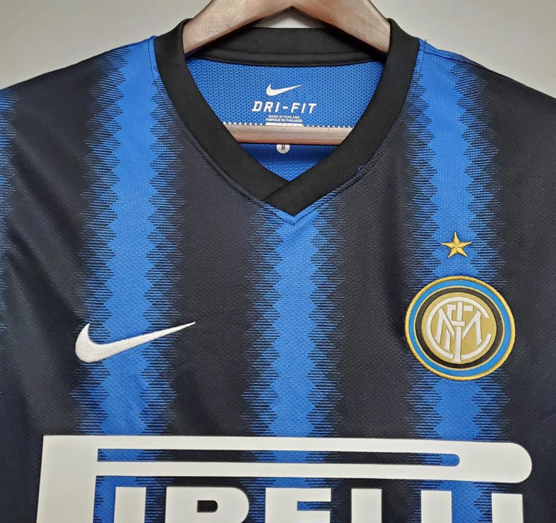 Camisa Retrô Inter de Milão 2010/11 Titular Azul/Preta