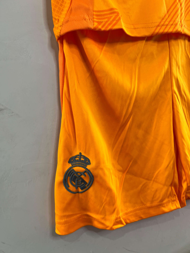 CONJUNTO INFANTIL REAL MADRID AWAY II 2024/25