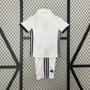 KIT INFANTIL RETRÔ REAL MADRID HOME 16/17