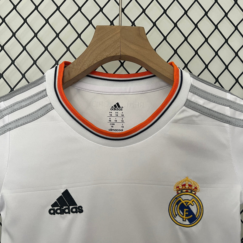 KIT INFANTIL RETRÔ REAL MADRID HOME 13/14