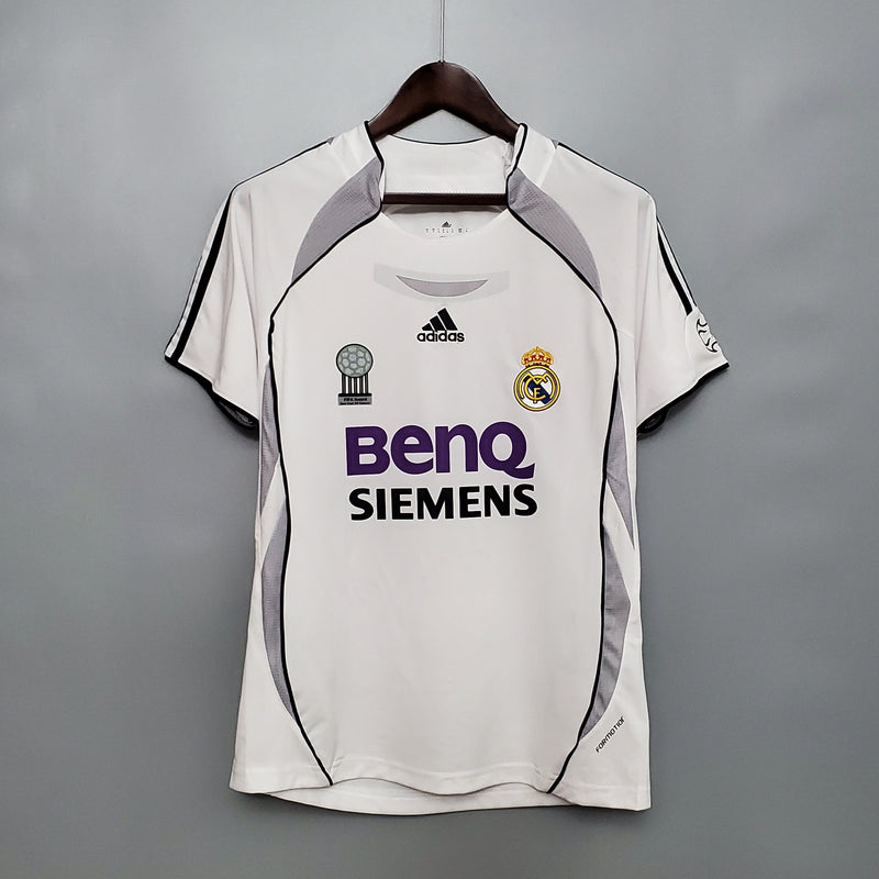 CAMISA RETRÔ REAL MADRID HOME 06/07