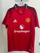 CAMISA MASCULINA MANCHESTER UNITED I TITULAR 2025/26