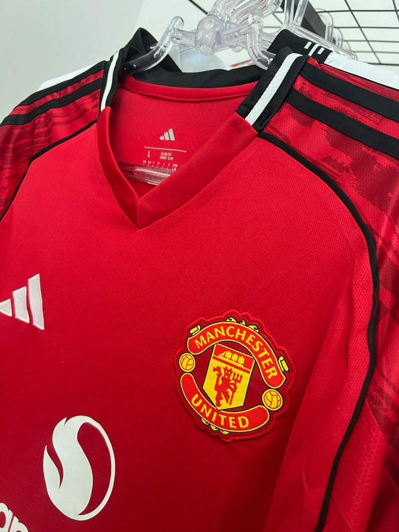 CAMISA MASCULINA MANCHESTER UNITED I TITULAR 2025/26