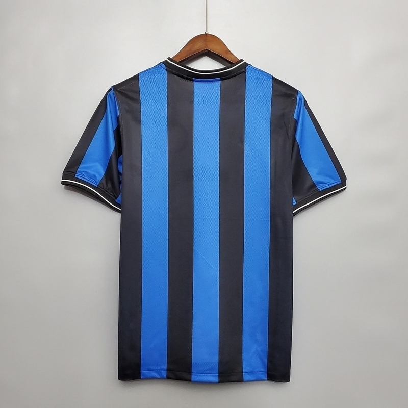 Camisa Retrô Inter de Milão 2009/10 Home azul/preta