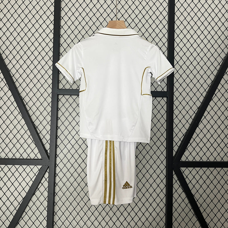 KIT INFANTIL RETRÔ REAL MADRID HOME 11/12