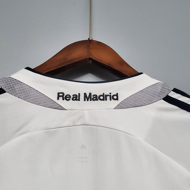 CAMISA RETRÔ REAL MADRID HOME 06/07