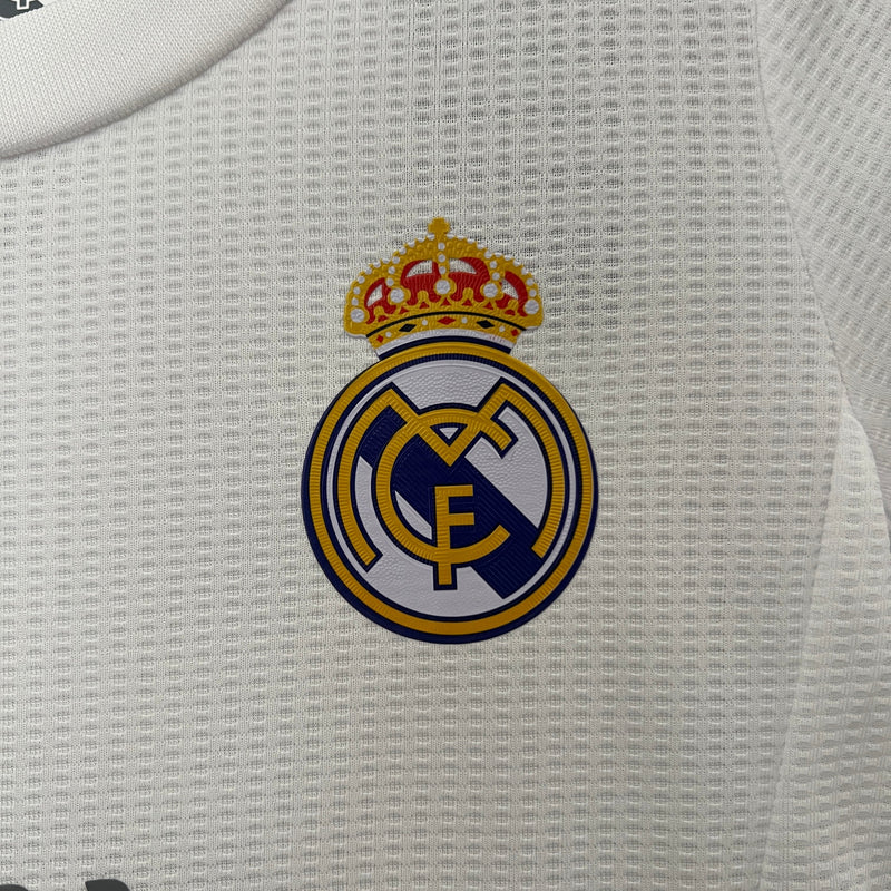 KIT INFANTIL RETRÔ REAL MADRID HOME 15/16