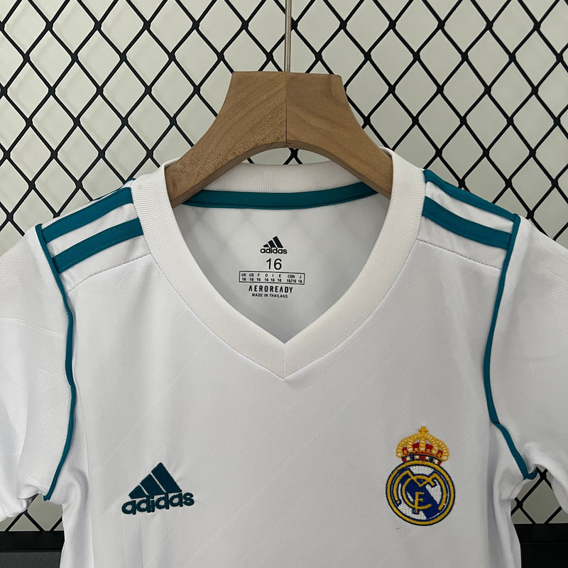 KIT INFANTIL RETRÔ REAL MADRID HOME 17/18